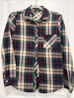 Classic Green Plaid Button-Down Shirt